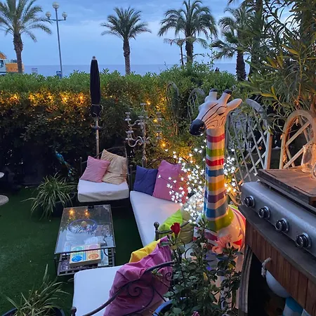 Apartmán Promenade Des Center Sea And Front Design Flat With Private Garden Nice